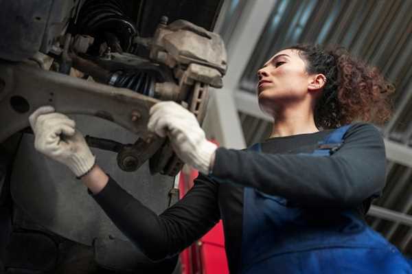 Inspección de neumáticos y alineación en autocares
